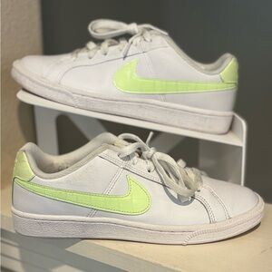Nike Women's Court Royale Tennis Shoes 749867-121 White Barely Volt Size 6.5